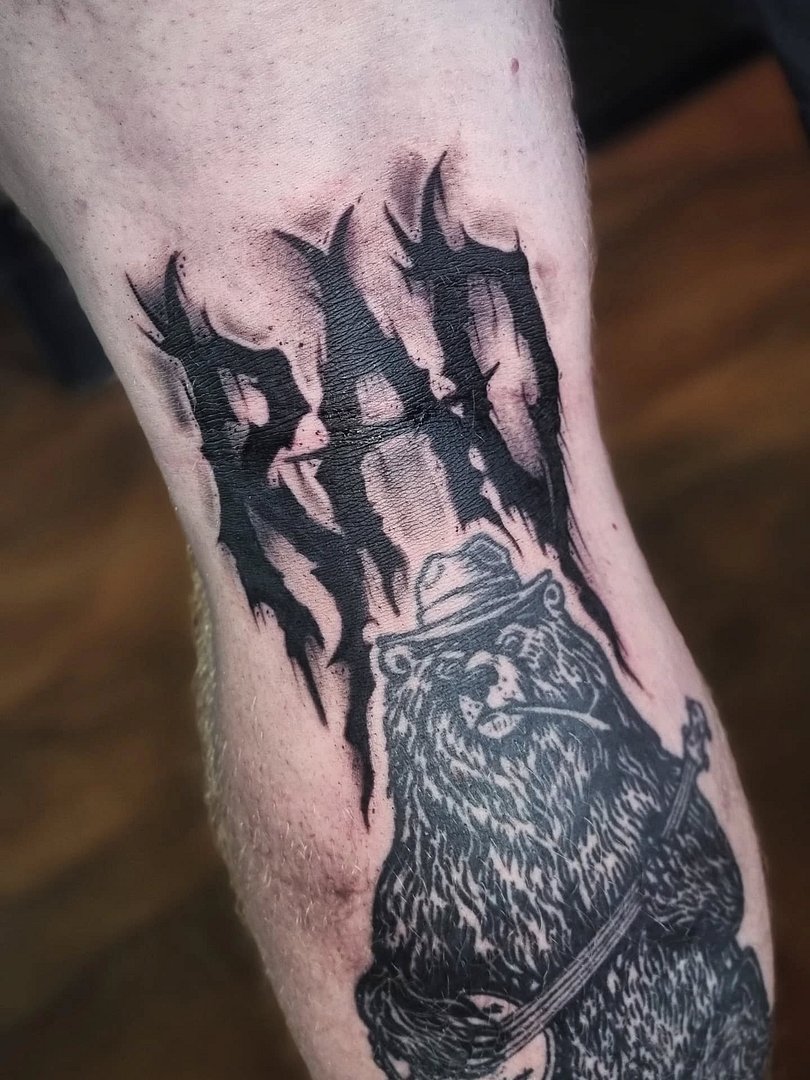 Neo-Traditional tattoo by Mardy Dickinson