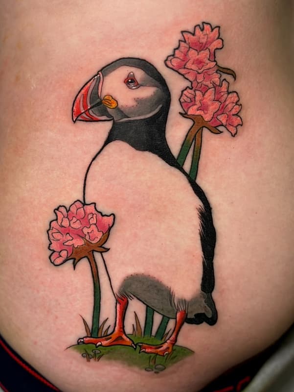 Neo-Traditional tattoo by Zenna Lugosi 🐦‍⬛