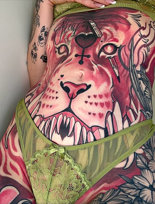 Neo-Traditional tattoo by Charlie Darling 🥩