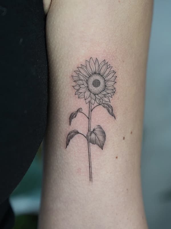 Fineline tattoo by Jane