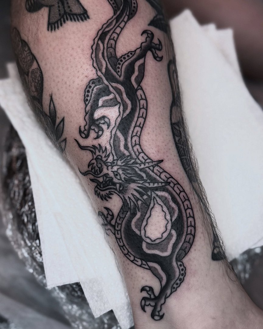 Traditional tattoo by 𝖘𝖆𝖒 𝖈𝖗𝖔𝖜𝖊 - Melbourne tattooer