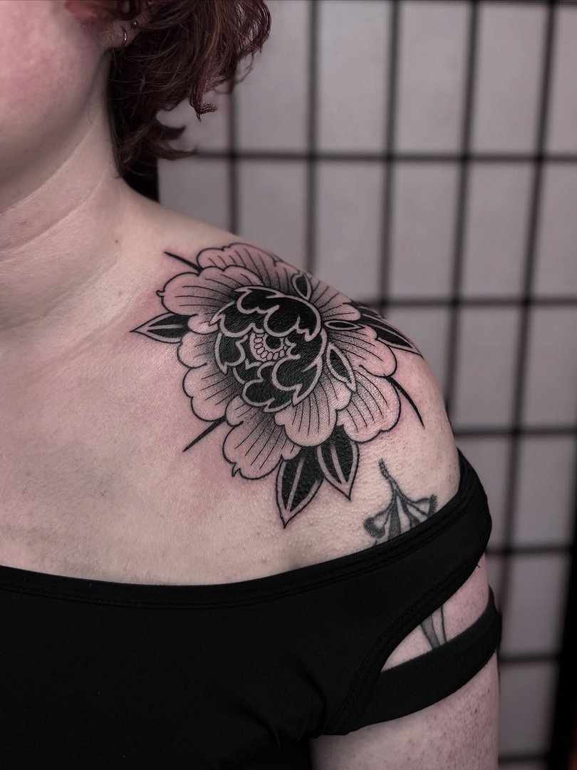 Traditional tattoo by 𝖘𝖆𝖒 𝖈𝖗𝖔𝖜𝖊 - Melbourne tattooer