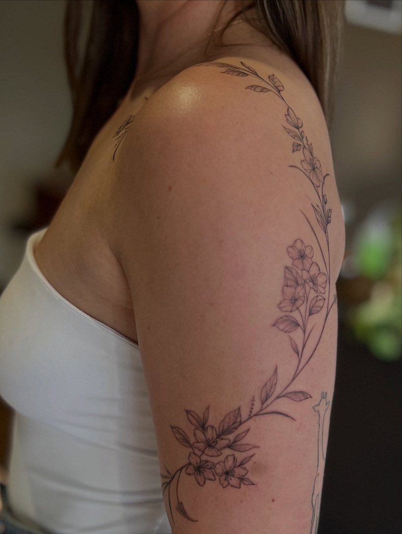 Tattoo by Alaina | fine line tattooist | Perth