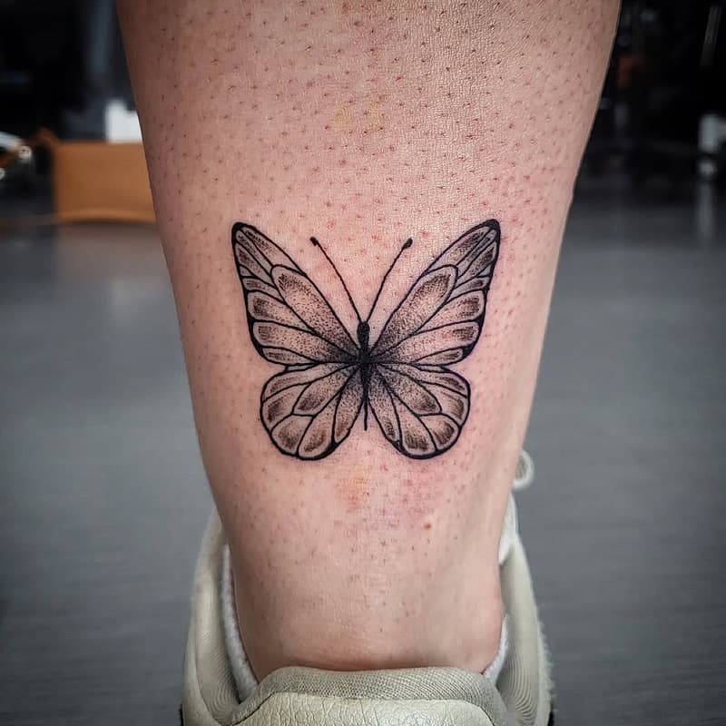 Tattoo by Sammy Spitshade tattoo in Sydney