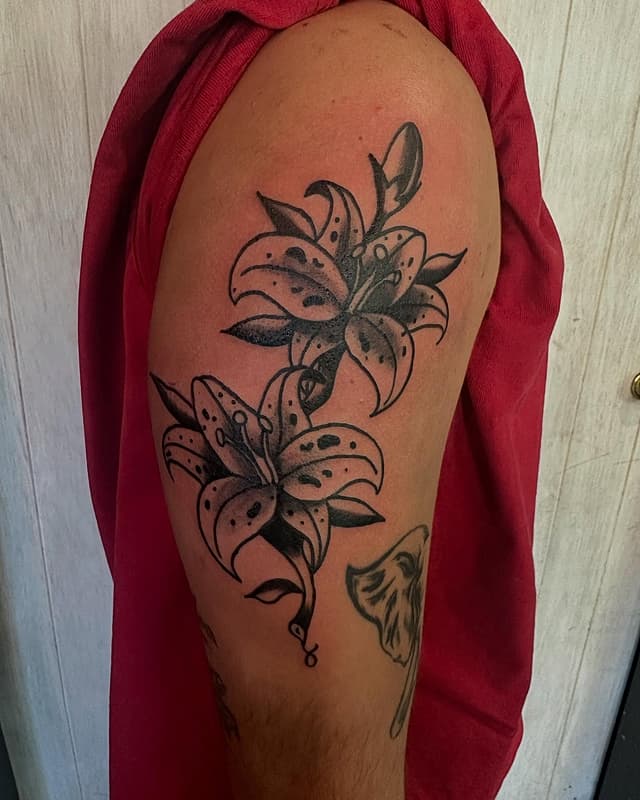 Tattoo by Jade