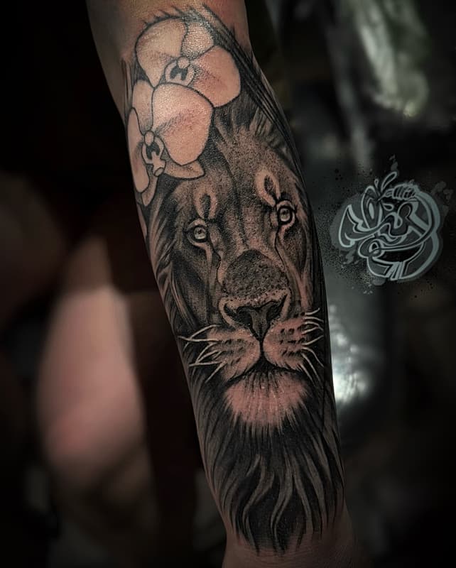 Neo-Traditional tattoo by 🪷Lauren🪷