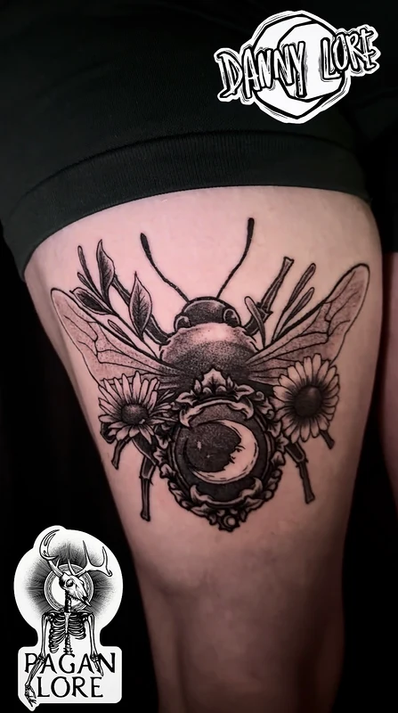 Illustrative tattoo by Danny Lore