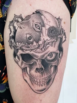 Blackwork tattoo by Siarn Engels