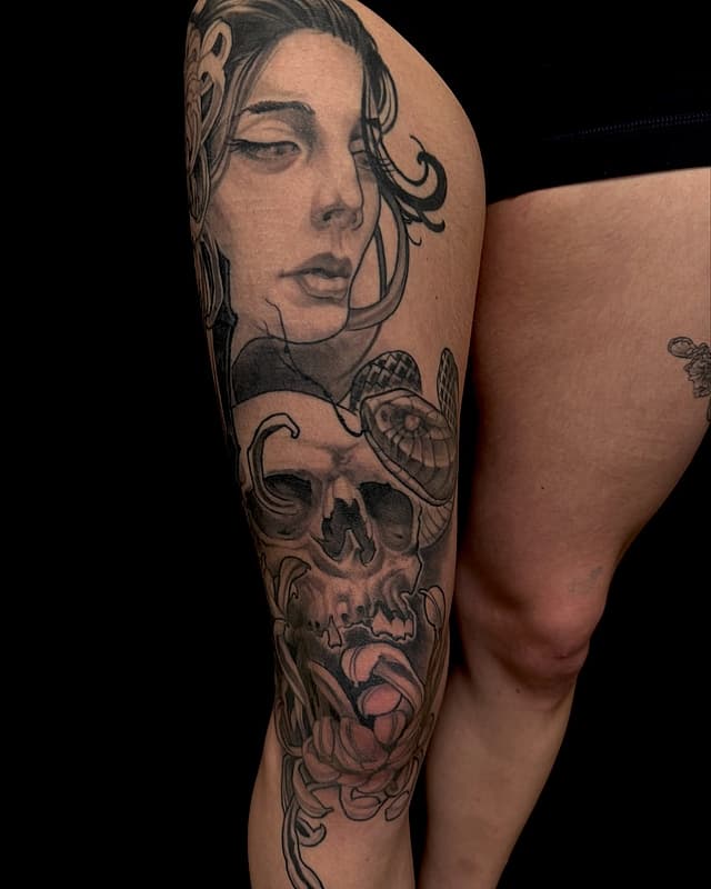 Illustrative tattoo by Martin Asence