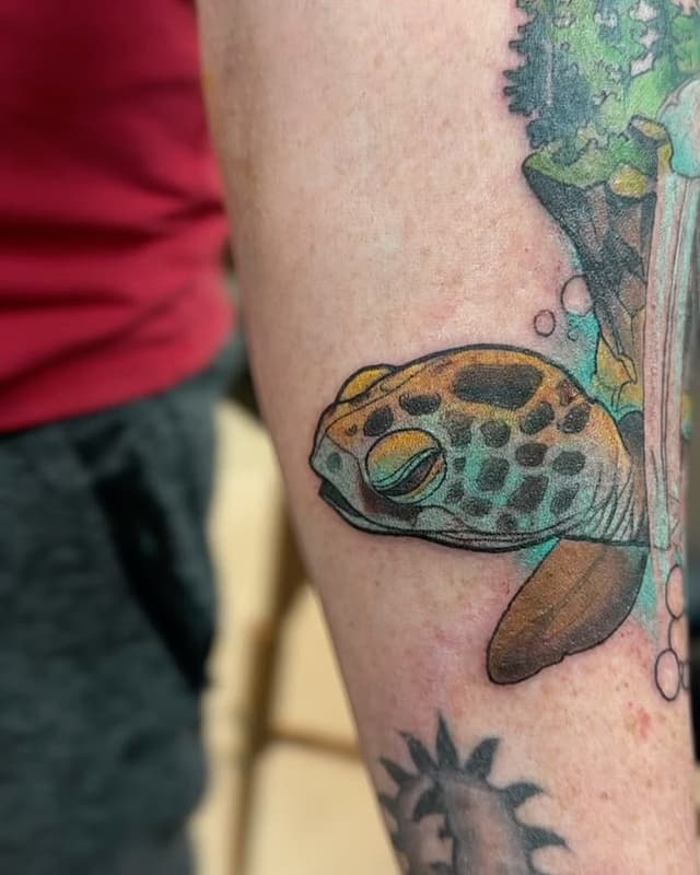Illustrative tattoo by Martin Asence