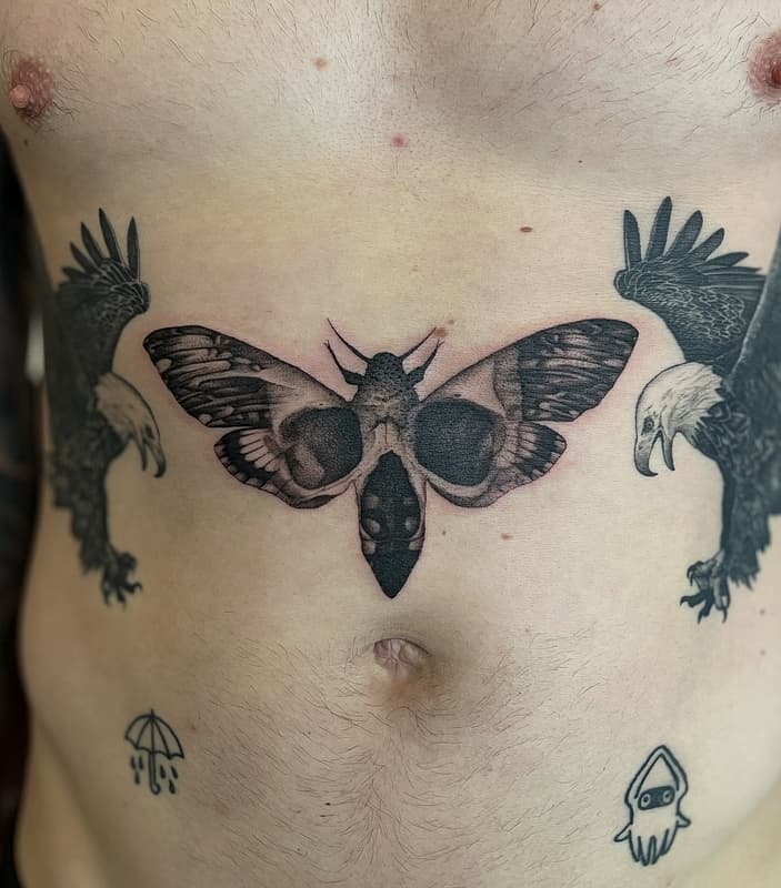 Blackwork tattoo by Phoebe : Melbourne tattoo artist