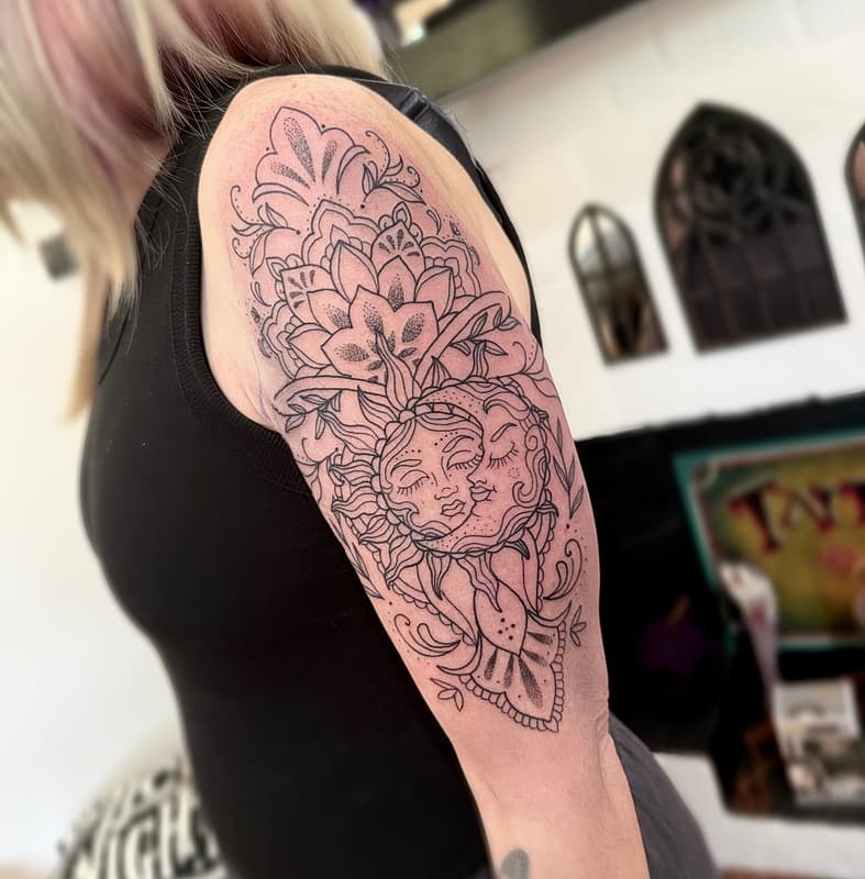 Geometric tattoo by Lucille Brawl Tattoos