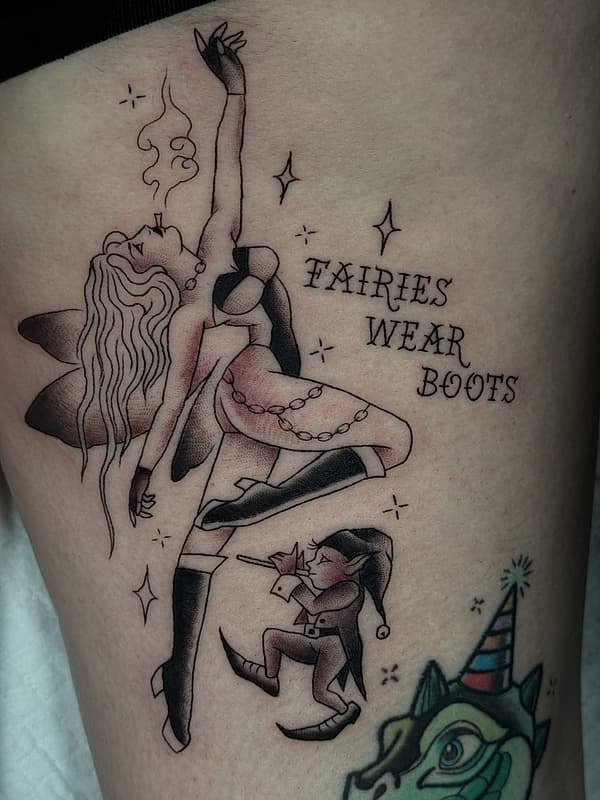 Blackwork tattoo by 🔥Tarryn | Melbourne tattoo artist 🔥