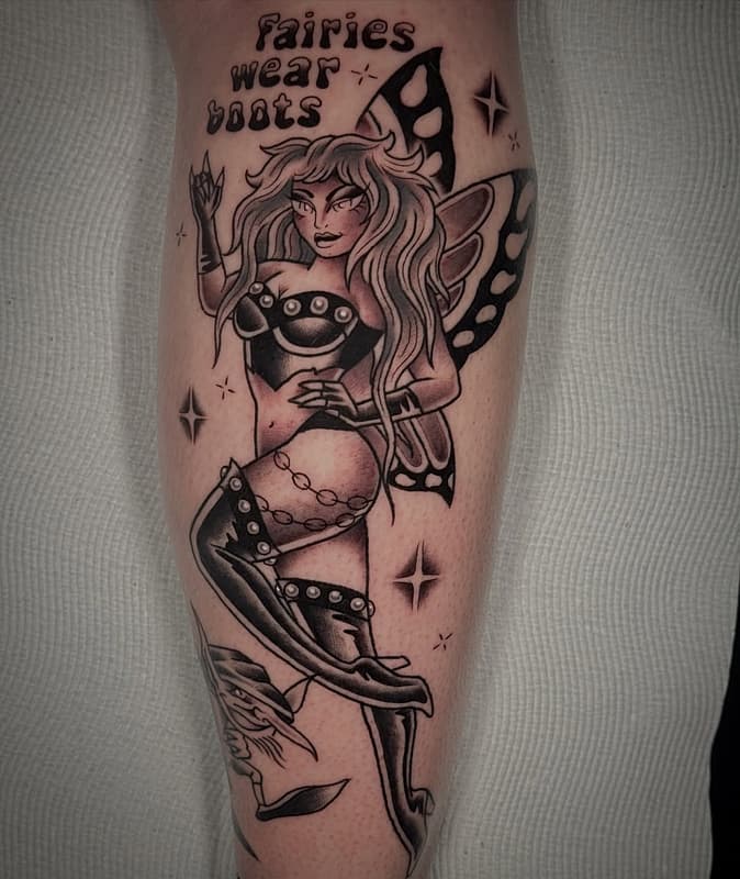 Blackwork tattoo by 🔥Tarryn | Melbourne tattoo artist 🔥