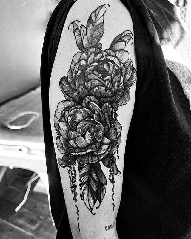 Illustrative tattoo by Stabby Gabby