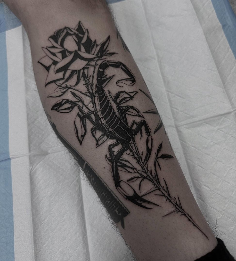 Blackwork tattoo by Dillon