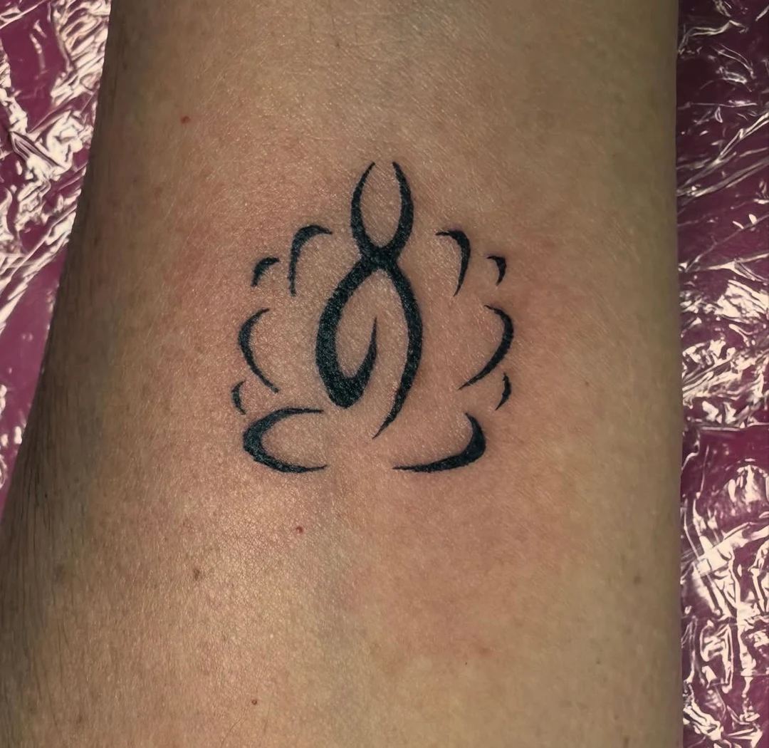 Neo-Traditional tattoo by Sabrina Lima