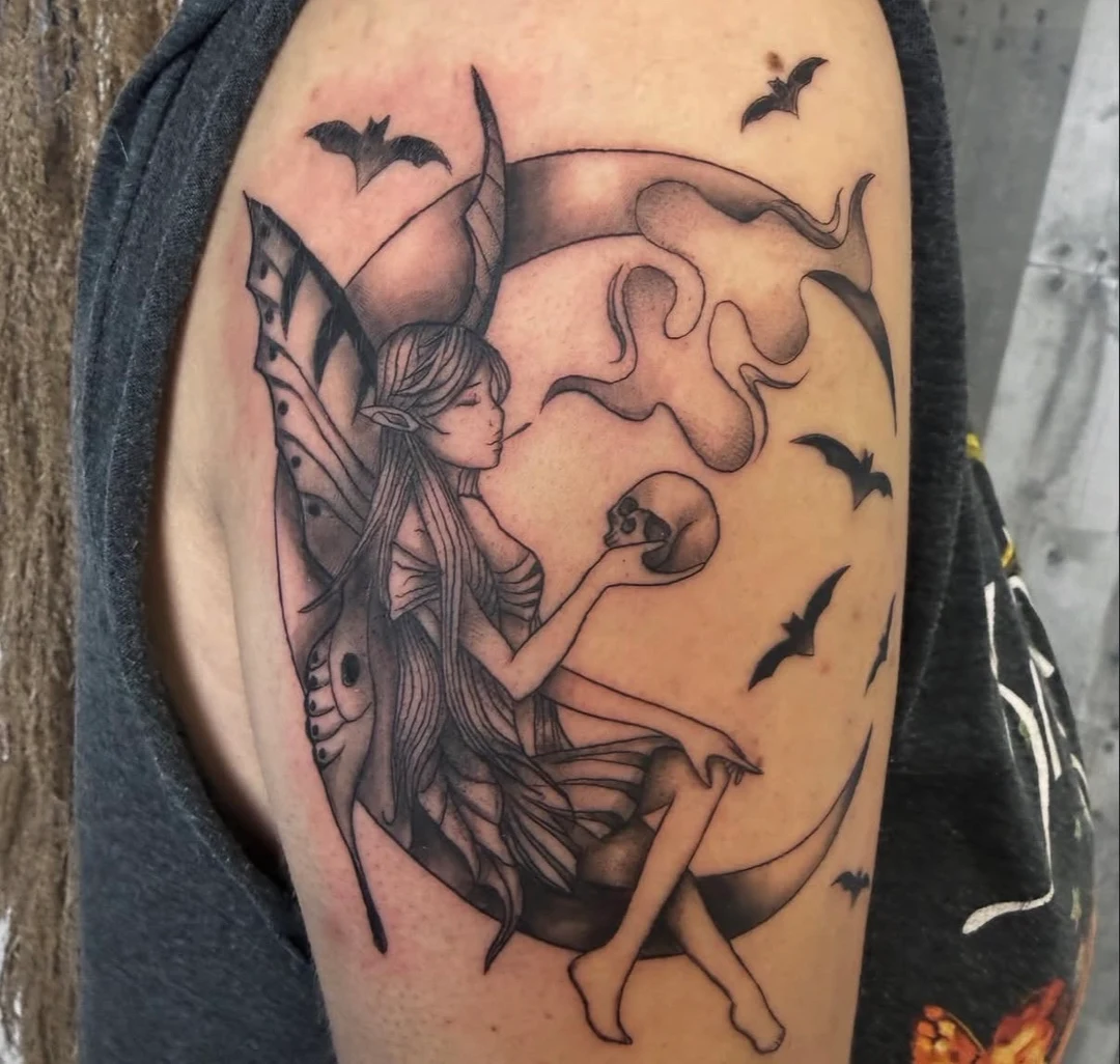 Neo-Traditional tattoo by Sabrina Lima