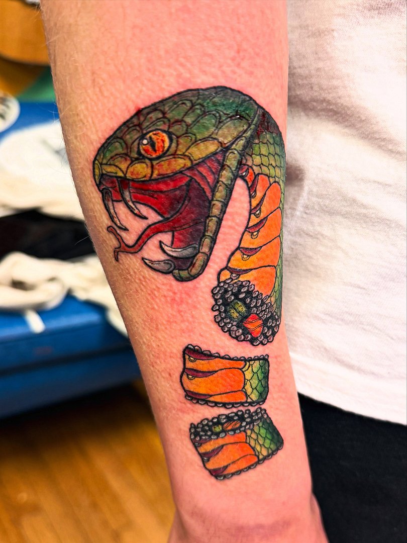 Neo-Traditional tattoo by Sabrina Lima