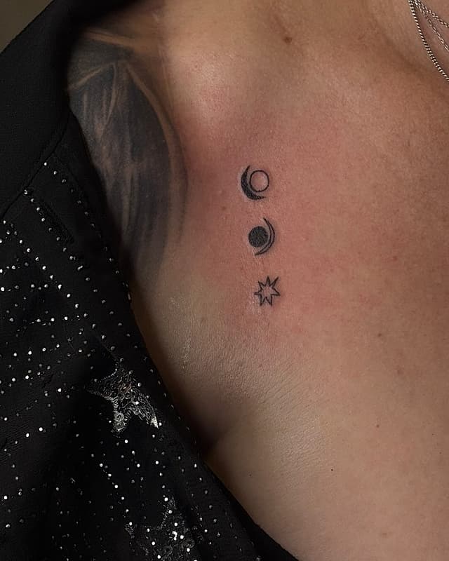 Realism (black & grey) by Cassi McKay 🏳️‍🌈