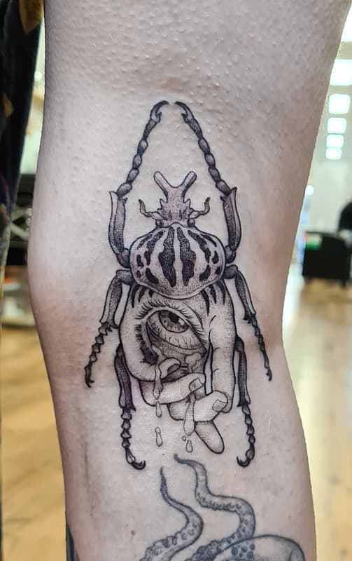 Blackwork tattoo by Khrys Tattoo