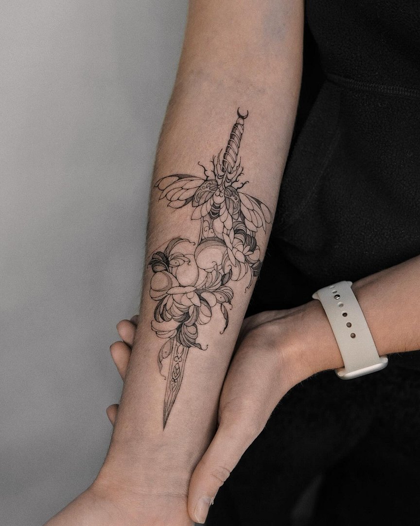 Fineline tattoo by Tu