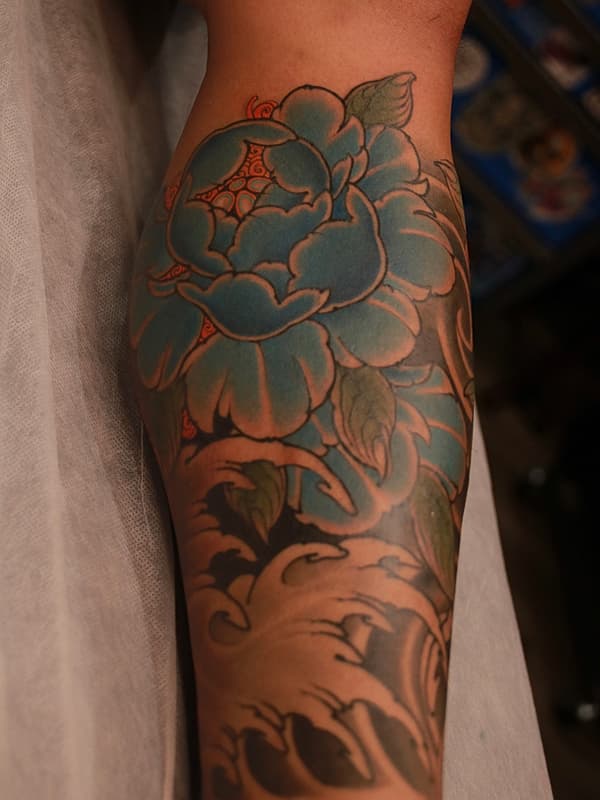 Neo-Japanese tattoo by 𝕭𝖑𝖆𝖐𝖊 𝕾𝖆𝖓𝖙𝖔𝖘