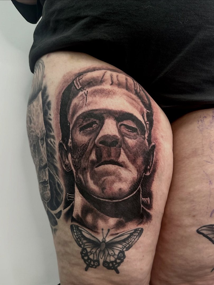 Realism (black & grey) by Danny