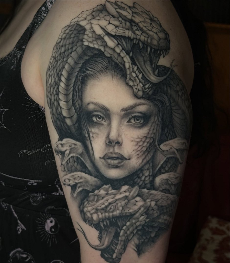 Neo-Traditional tattoo by Connor Ahmed