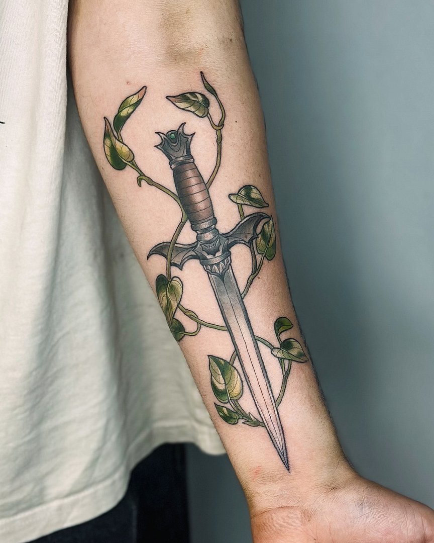 Neo-Traditional tattoo by Meg Taylor