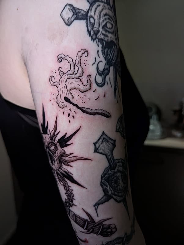 Blackwork tattoo by 𝕹𝖎𝖐 𝕸𝖆𝖝𝖎𝖒𝖔𝖛𝖎𝖈𝖍