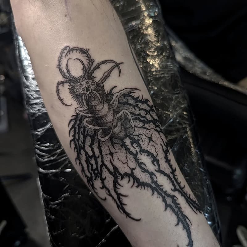 Blackwork tattoo by 𝕹𝖎𝖐 𝕸𝖆𝖝𝖎𝖒𝖔𝖛𝖎𝖈𝖍 