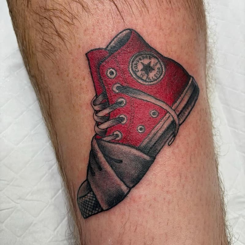 Illustrative tattoo by Yasmin T. Tattoos