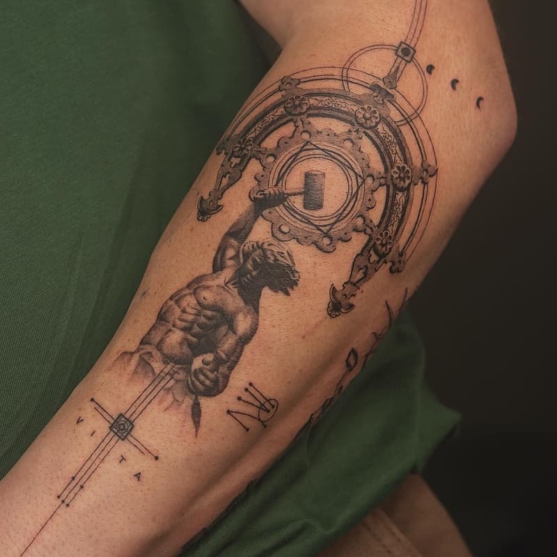 Micro-realism tattoo by Alfie