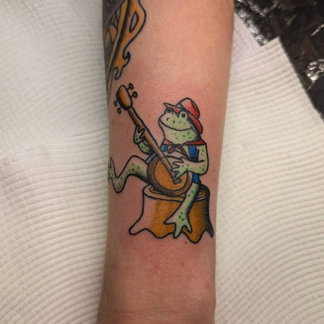 American Traditional tattoo by Snips Tattoos