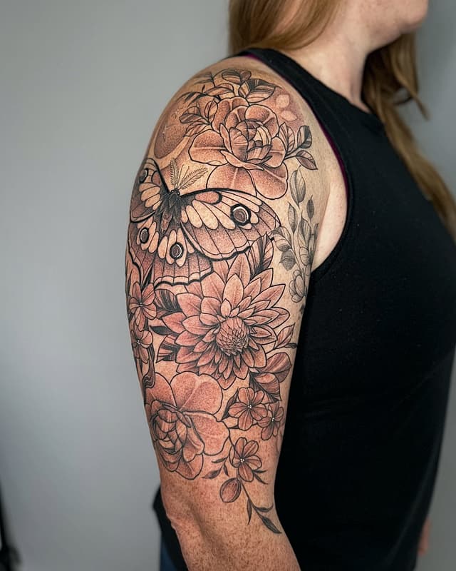 Tattoo by Eloise Jerard